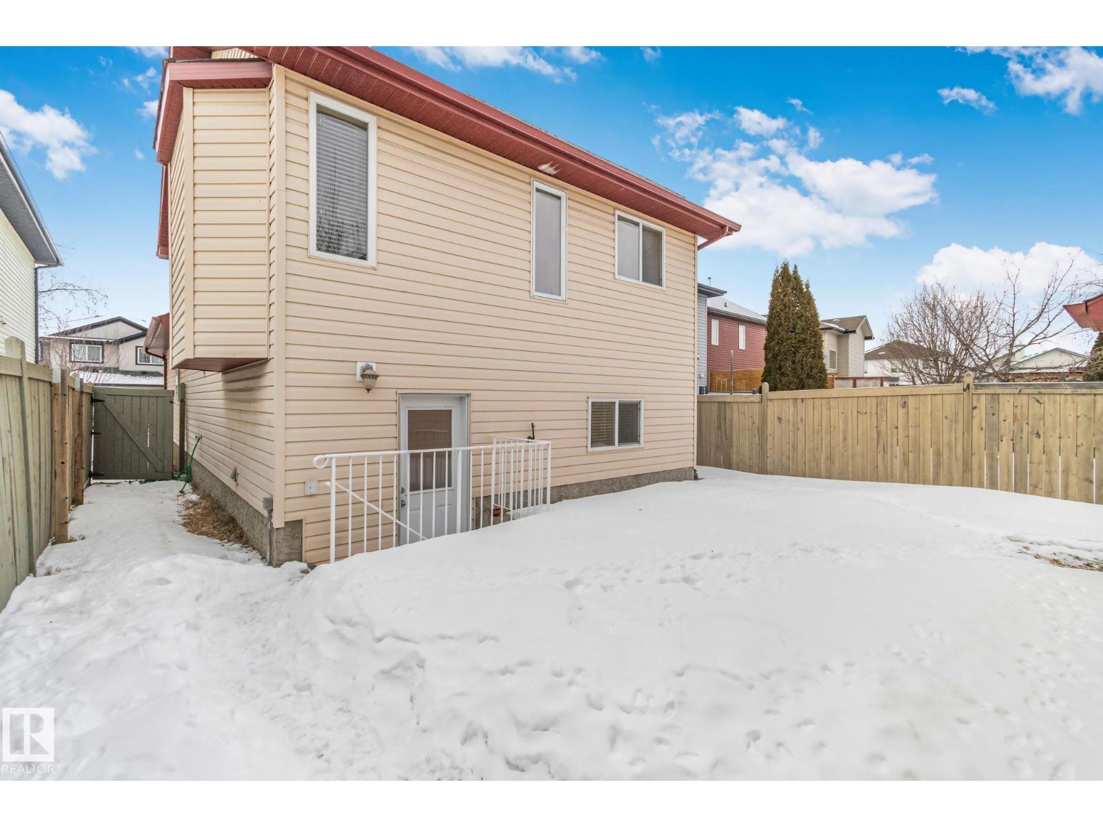 
          613 83 Street SW
            <br/>
            <span>Edmonton</span>
            , 
            <span>AB</span>
             <span>T6X1L6</span>
         - Photo 33