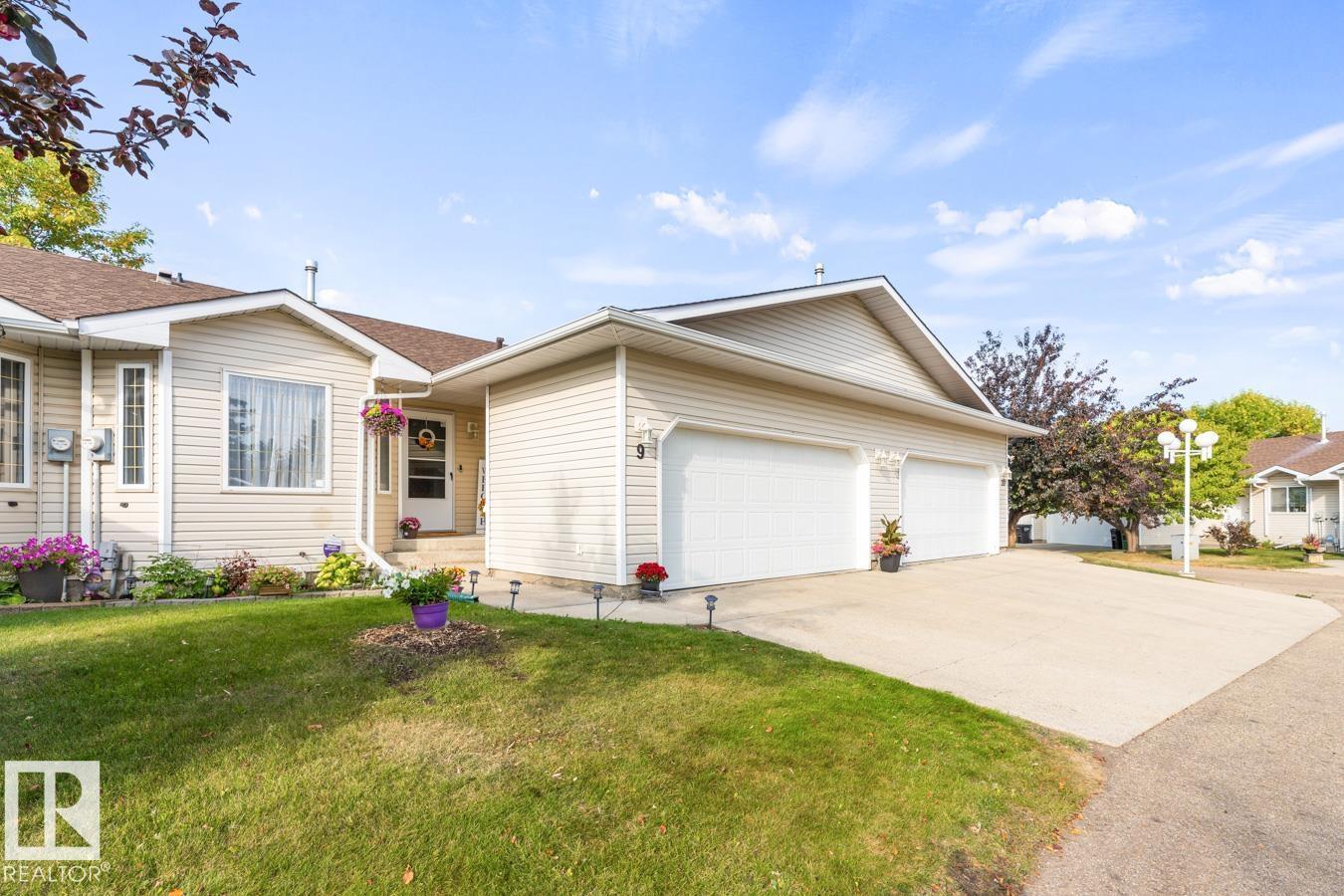 #9 1850 MILL WOODS RD E NW - Photo 3 of 37, Edmonton, Alberta