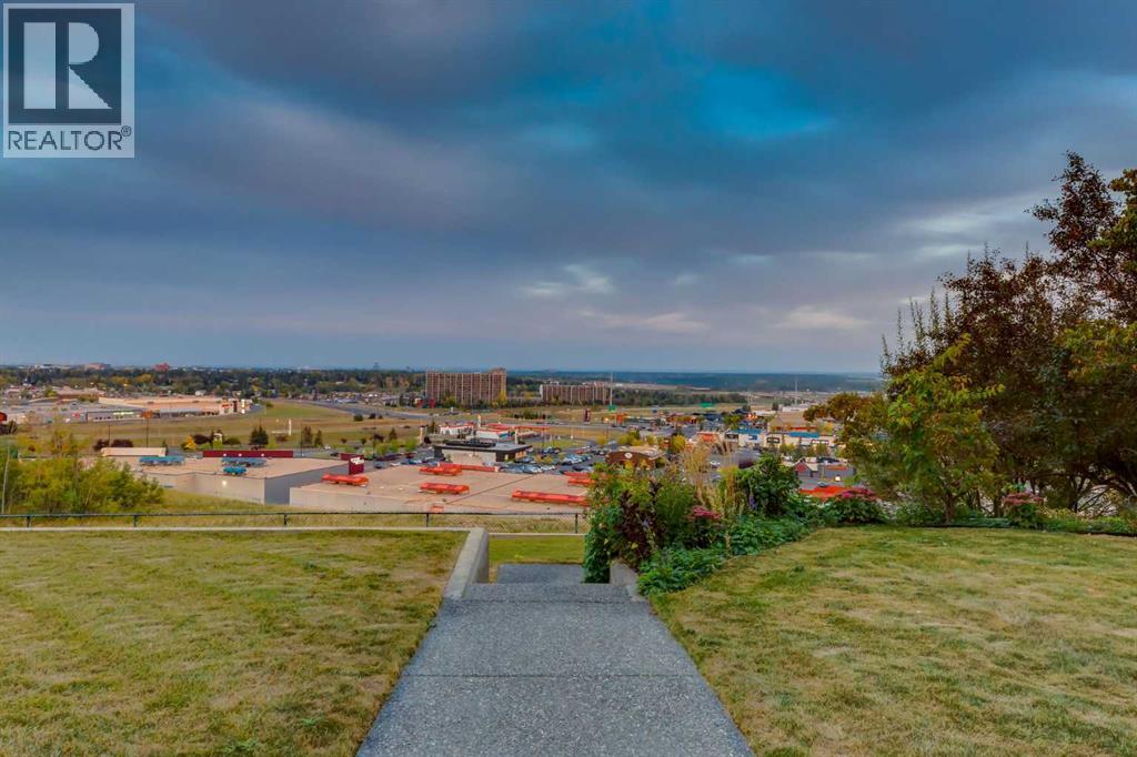 Single Family House Bungalow for Sale in  Signal Hill Drive SW Signal Hill Calgary 