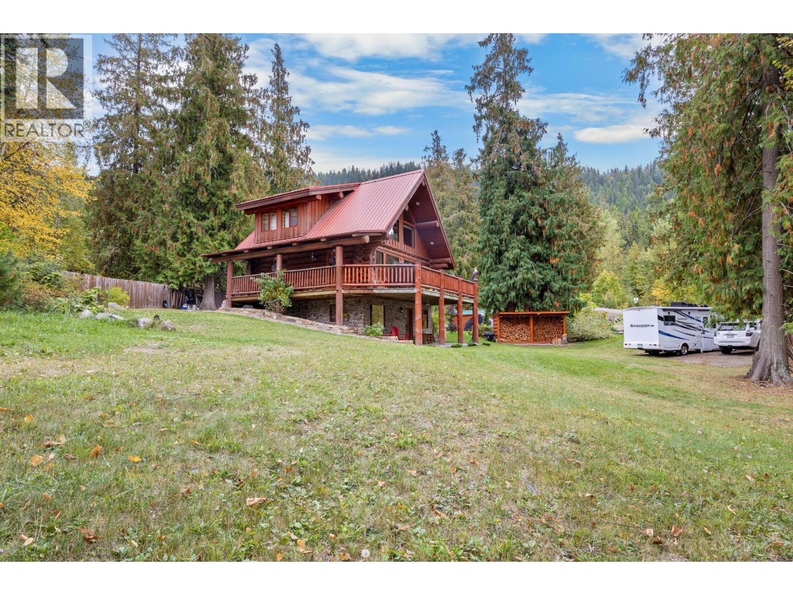 14296 MAIA Lane, Gray Creek