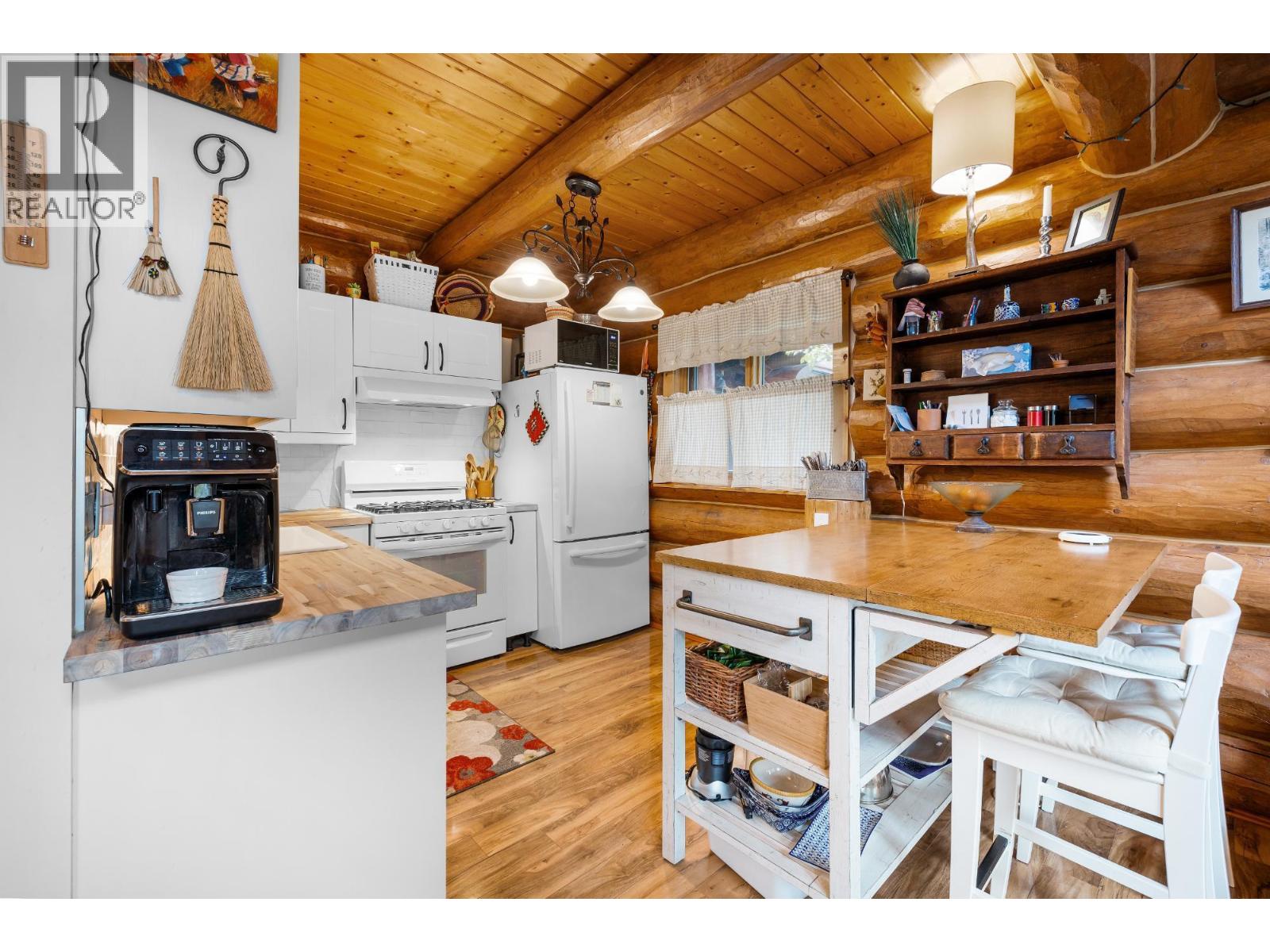 14296 MAIA Lane, Gray Creek