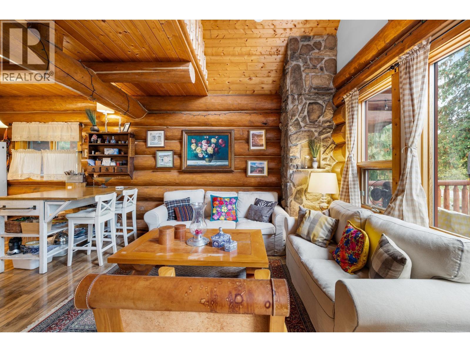 14296 MAIA Lane, Gray Creek