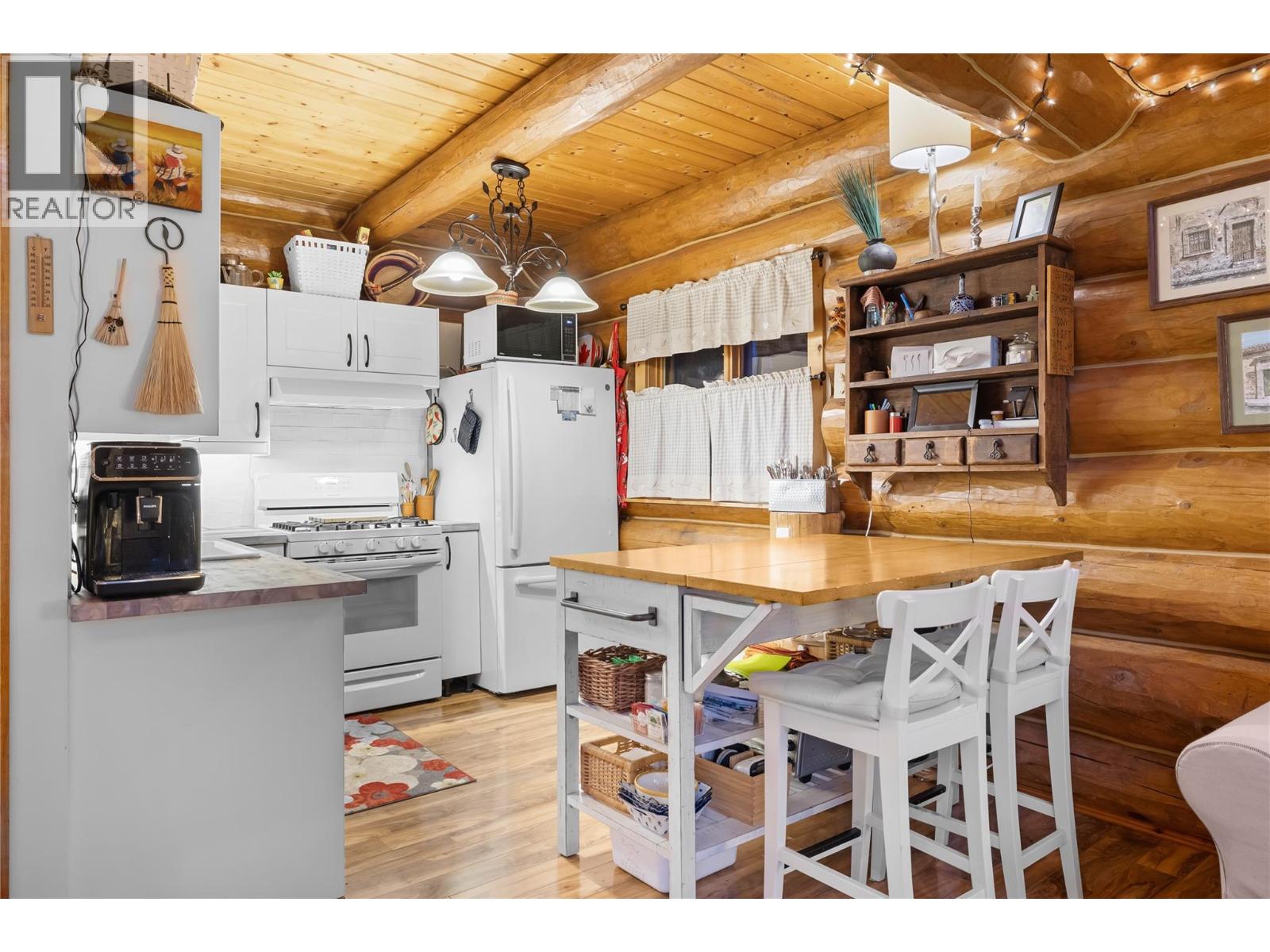 14296 MAIA Lane, Gray Creek