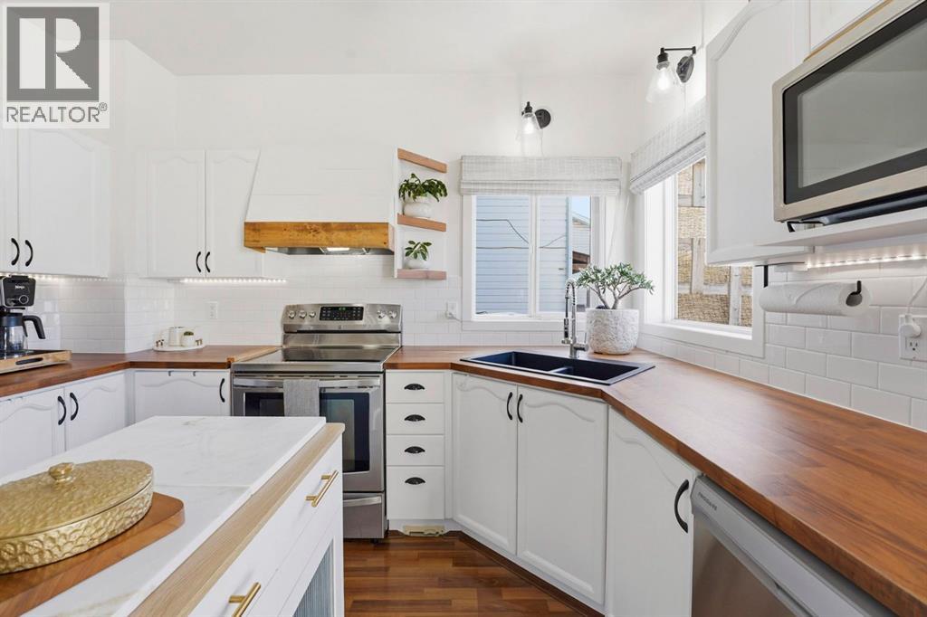 Single Family House for Sale in   Street SW Millrise Calgary 