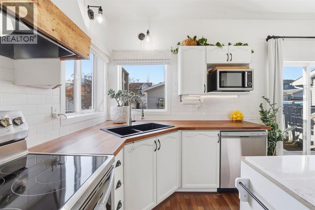 Single Family House for Sale in   Street SW Millrise Calgary 