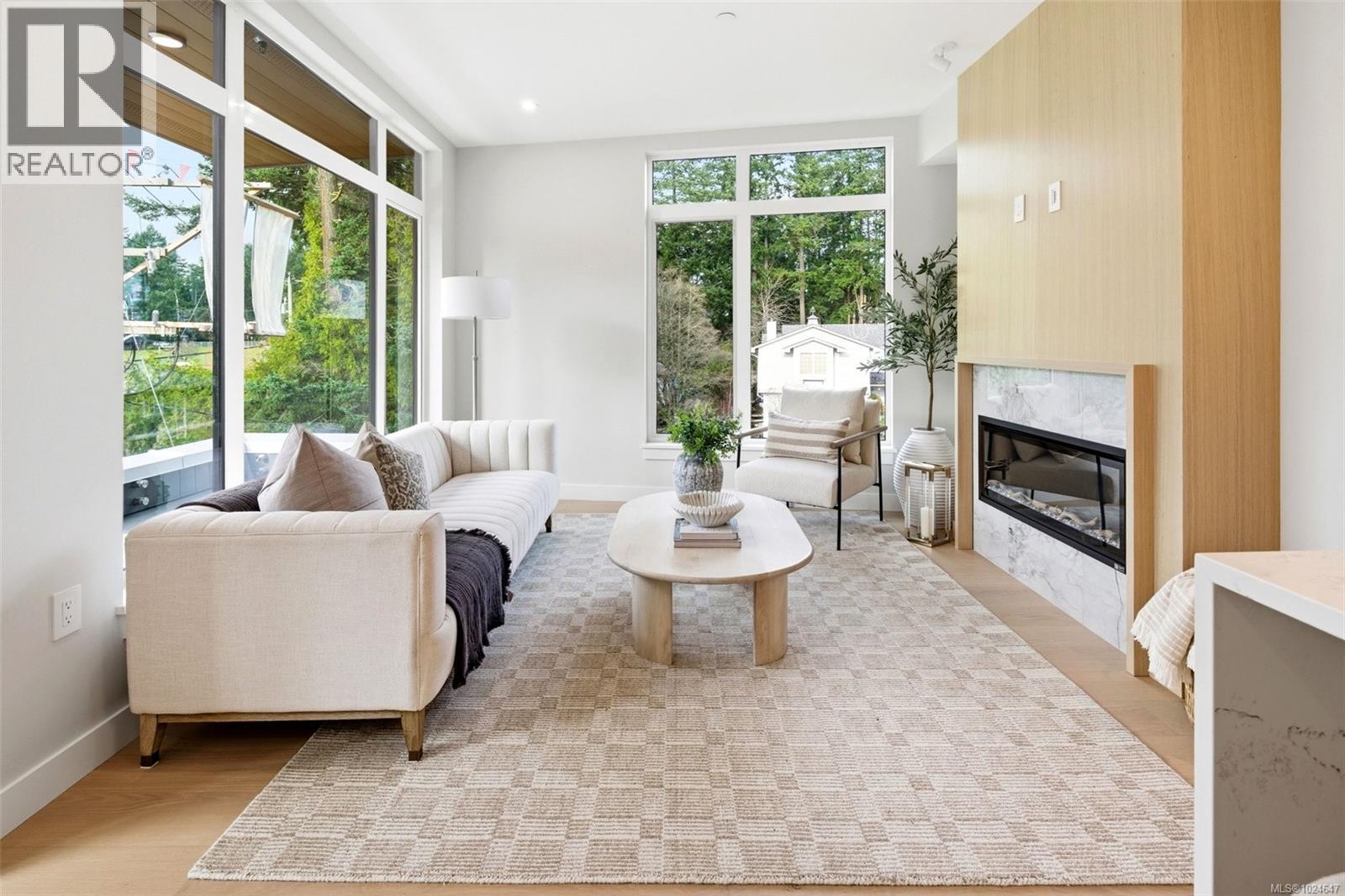 306 5229 Cordova Bay Road, Saanich