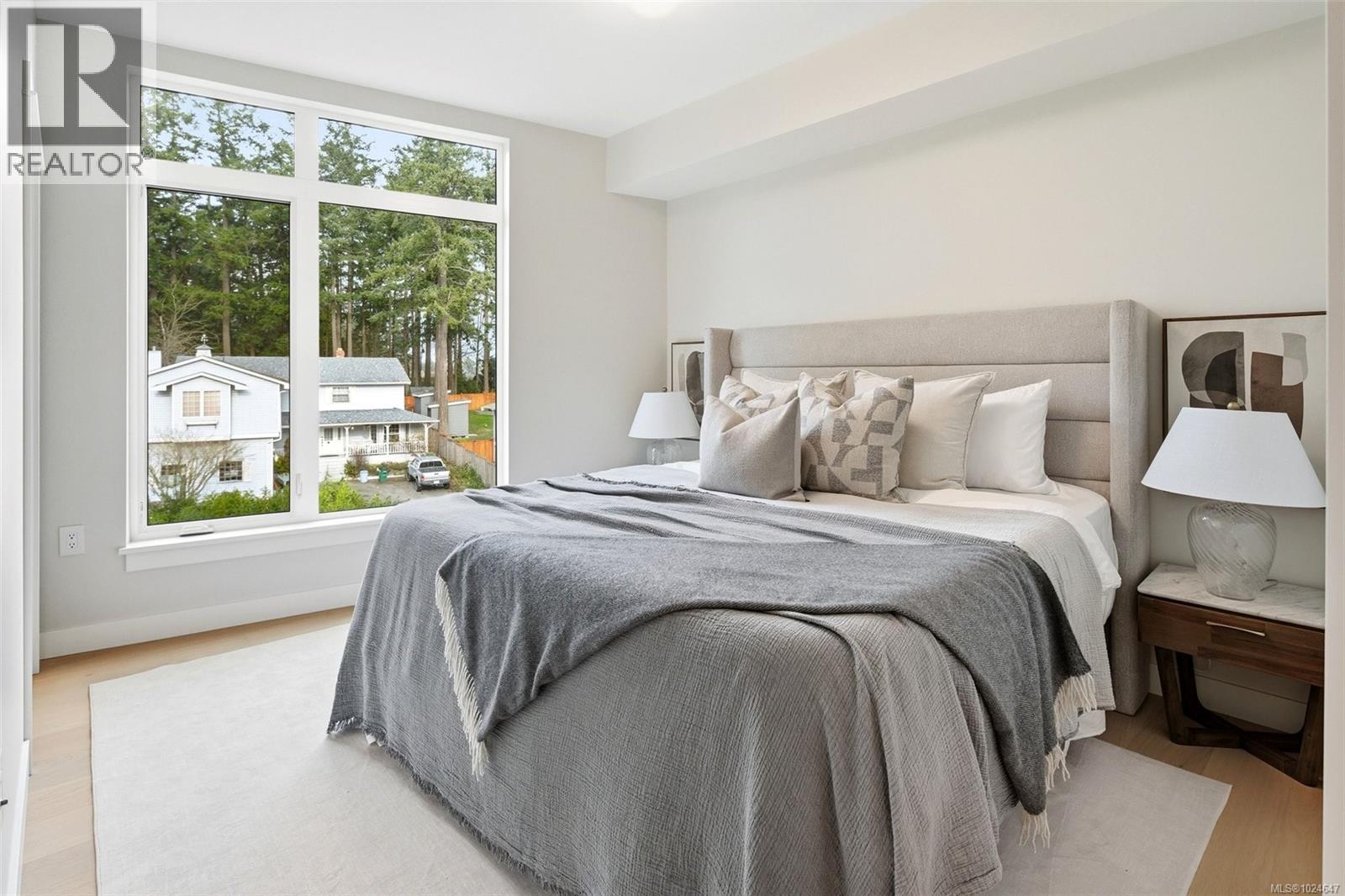 306 5229 Cordova Bay Road, Saanich