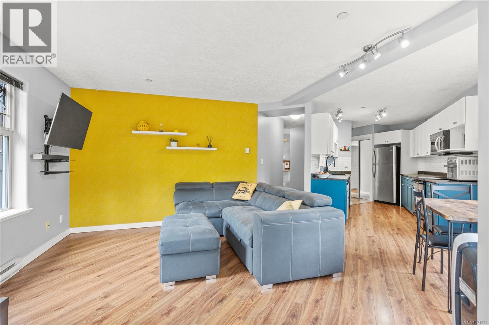 201 908 Brock Avenue, Langford