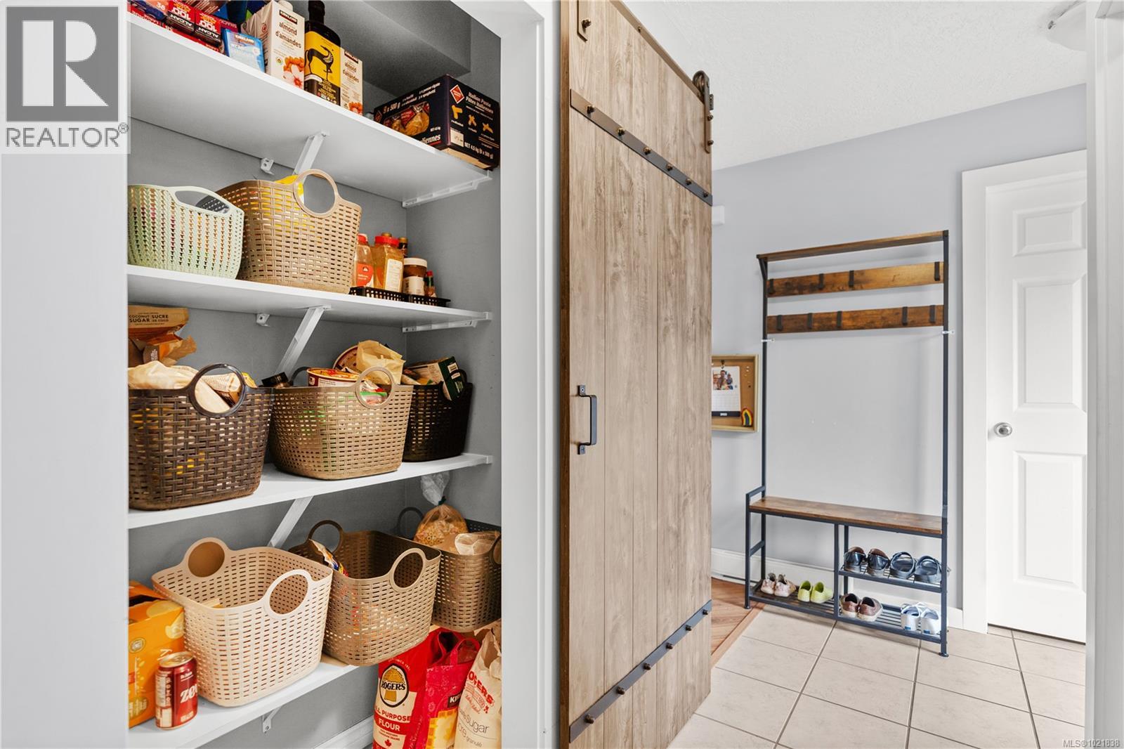 201 908 Brock Avenue, Langford