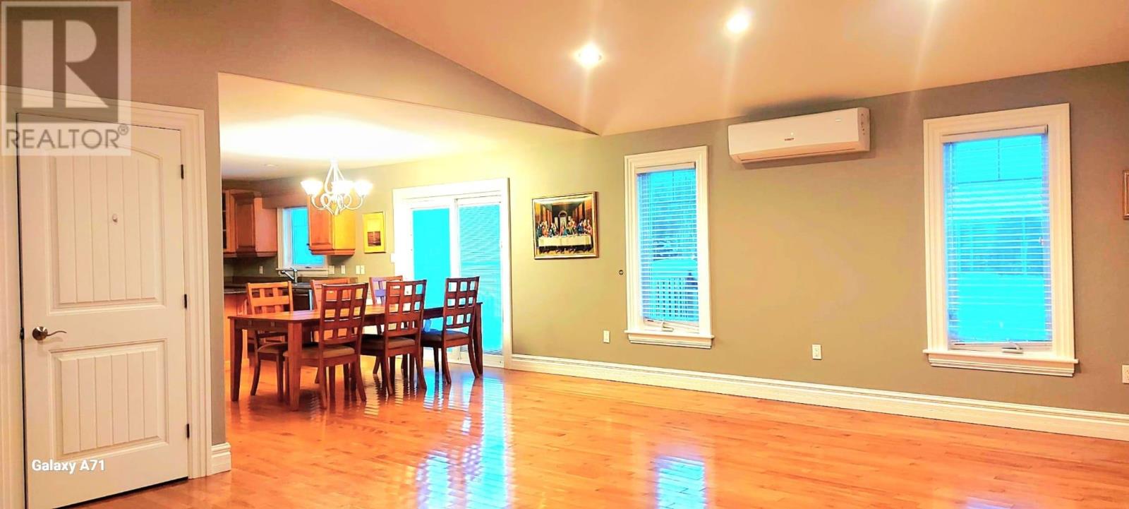 53 BONAVISTA AVENUE - 10