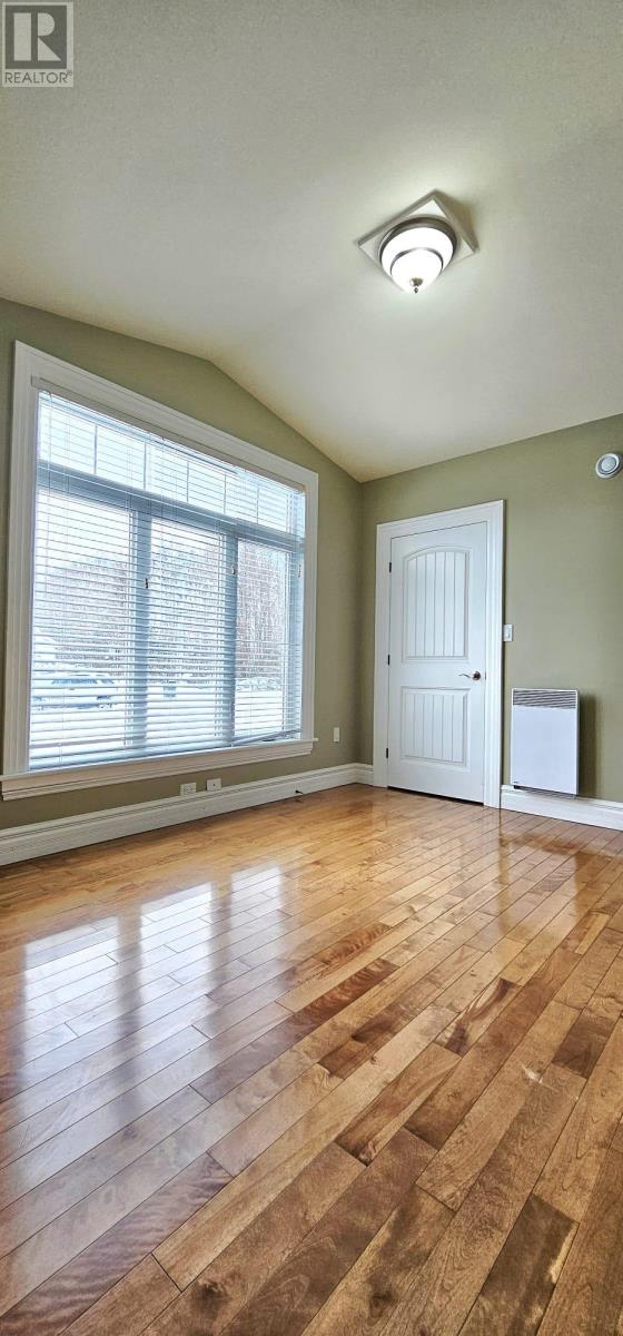 53 BONAVISTA AVENUE - 31