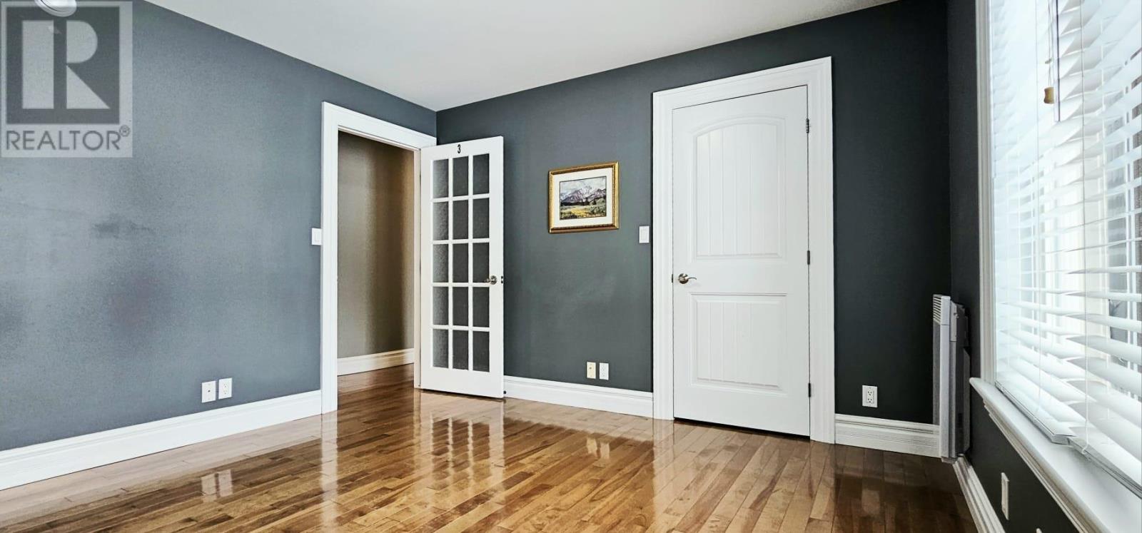 53 BONAVISTA AVENUE - 34