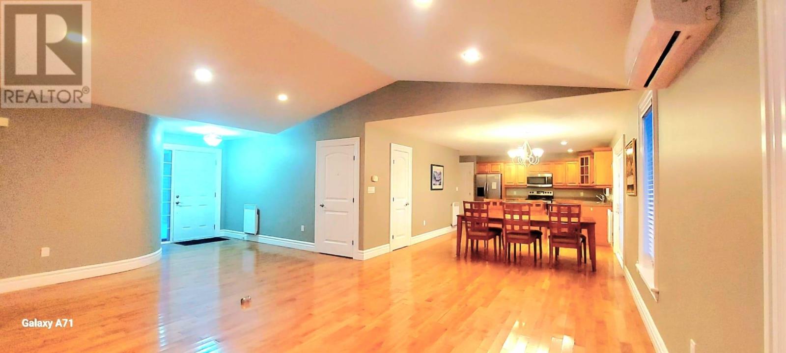 53 BONAVISTA AVENUE - 9