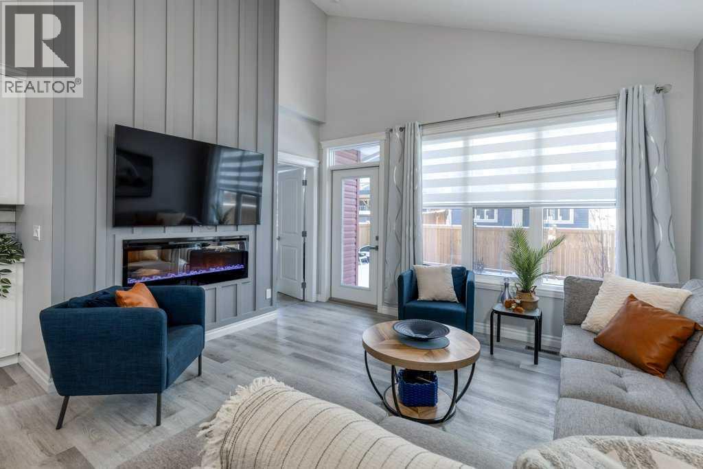 380 Rivercrest View, Cochrane