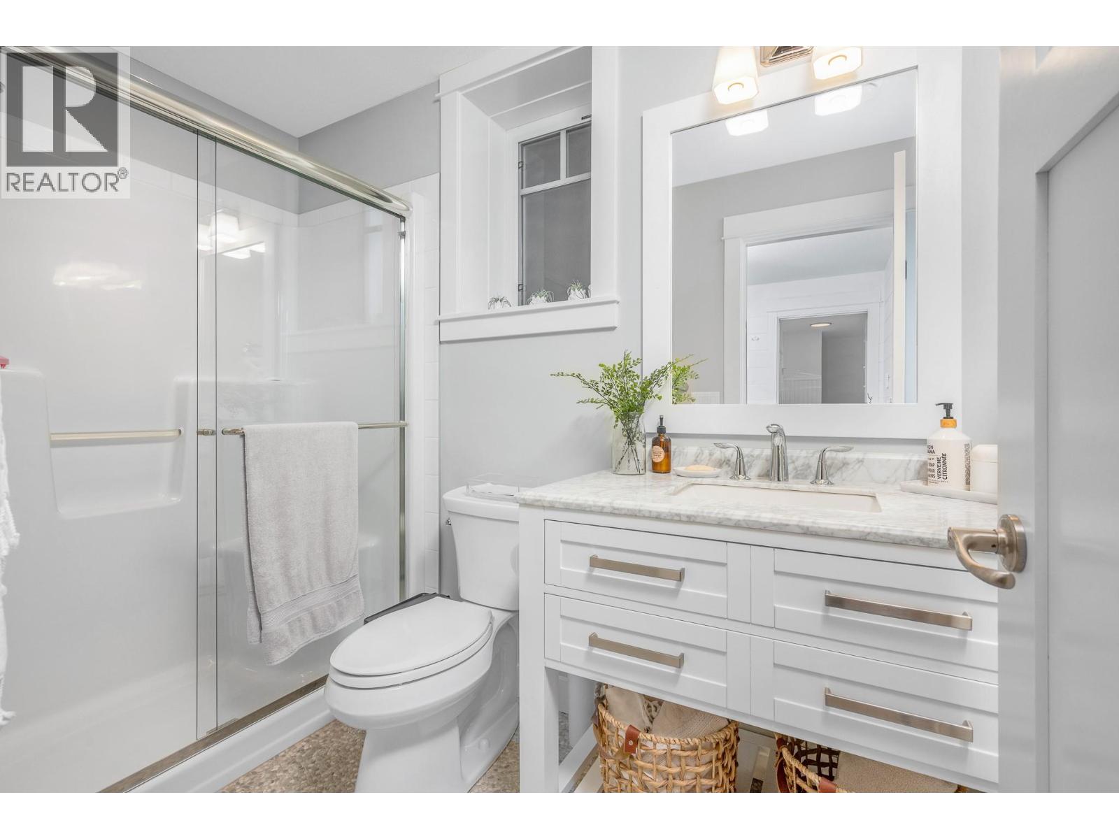 2 70 Kestrel Place, Vernon