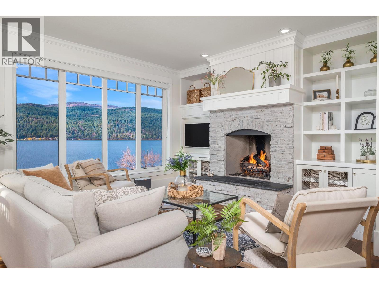 2 70 Kestrel Place, Vernon