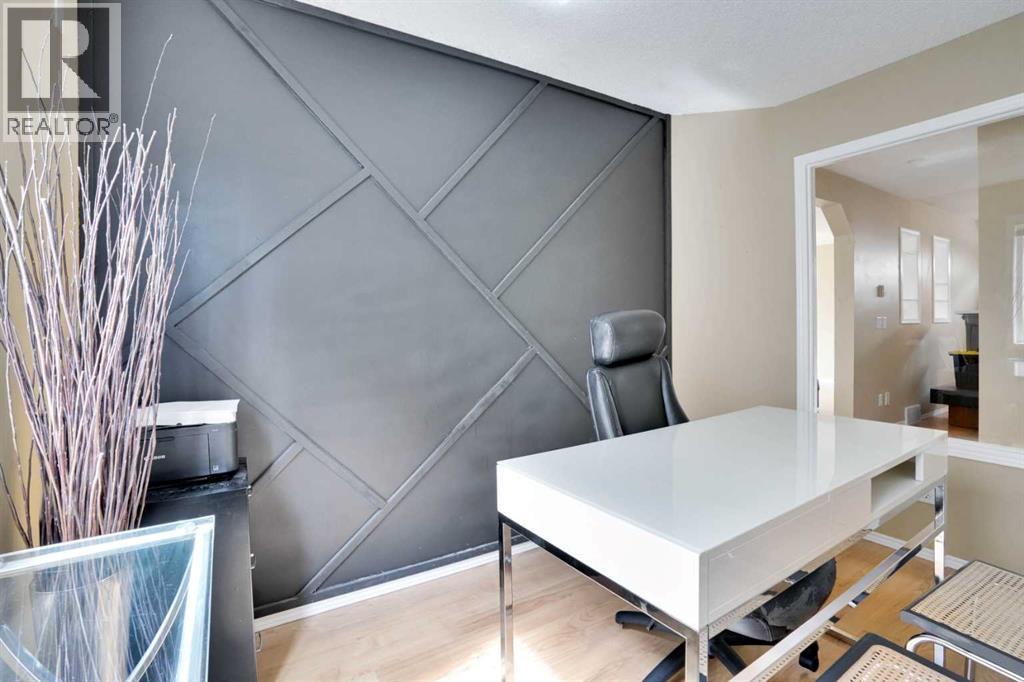 Single Family House for Sale in  Chaparral Drive SE Chaparral Calgary 