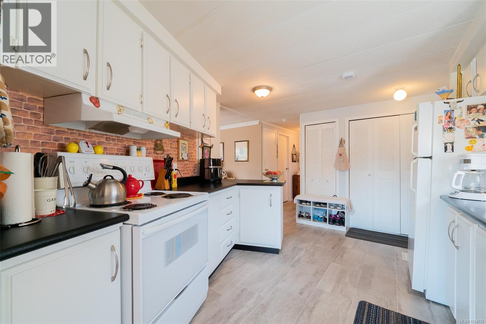 #67 1572 SEABIRD RD - 11