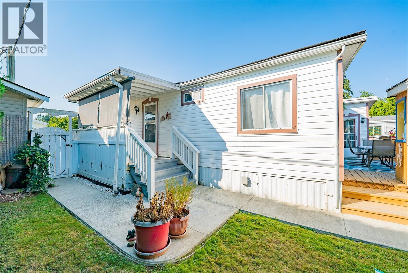 #67 1572 SEABIRD RD - 27