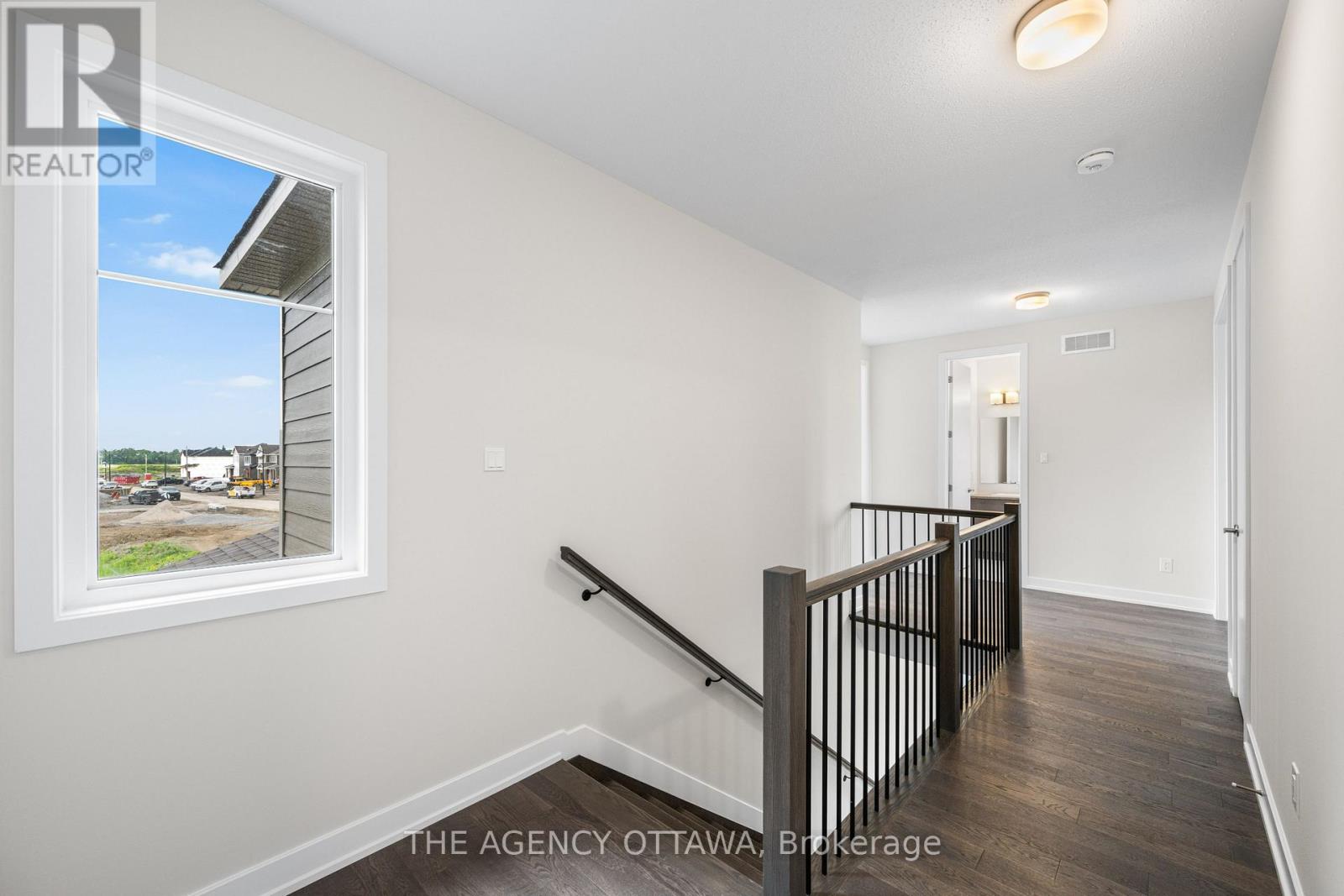 2066 POSTILION STREET, Ottawa, Ontario