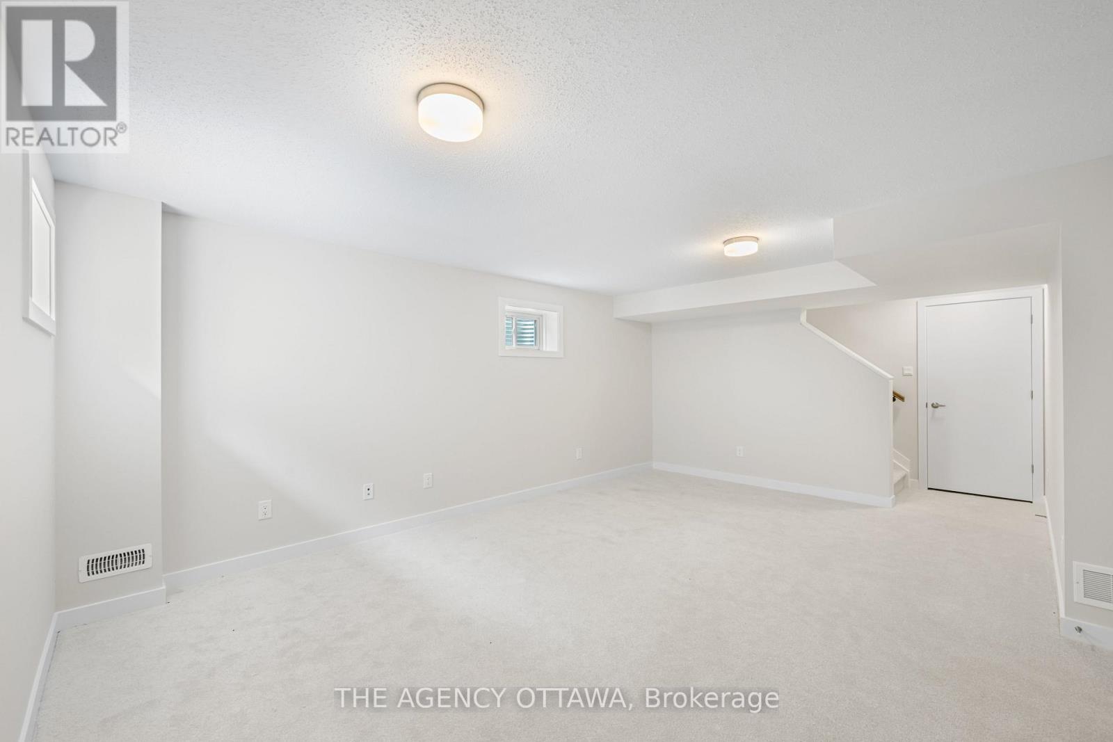 3 Bed, 3 Bath House for Sale in Ottawa – 948 SEAGRAVE LANE, Ottawa – MLS# X12740362 - Image 20