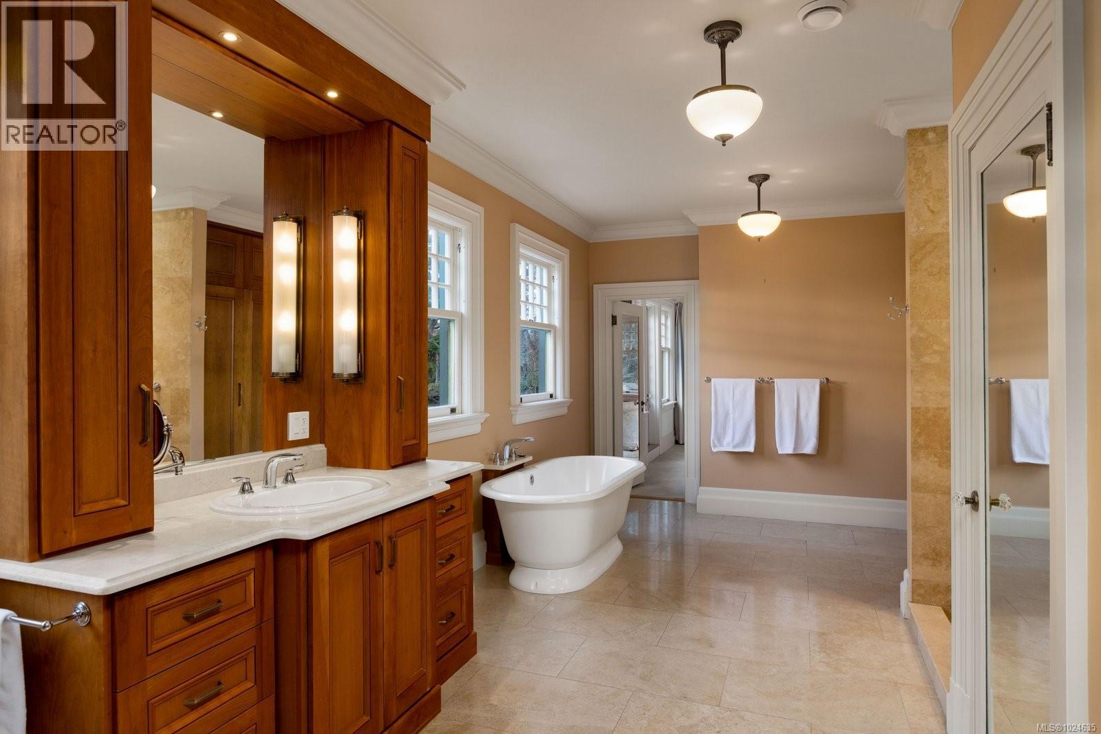3175 Beach Dr - 44