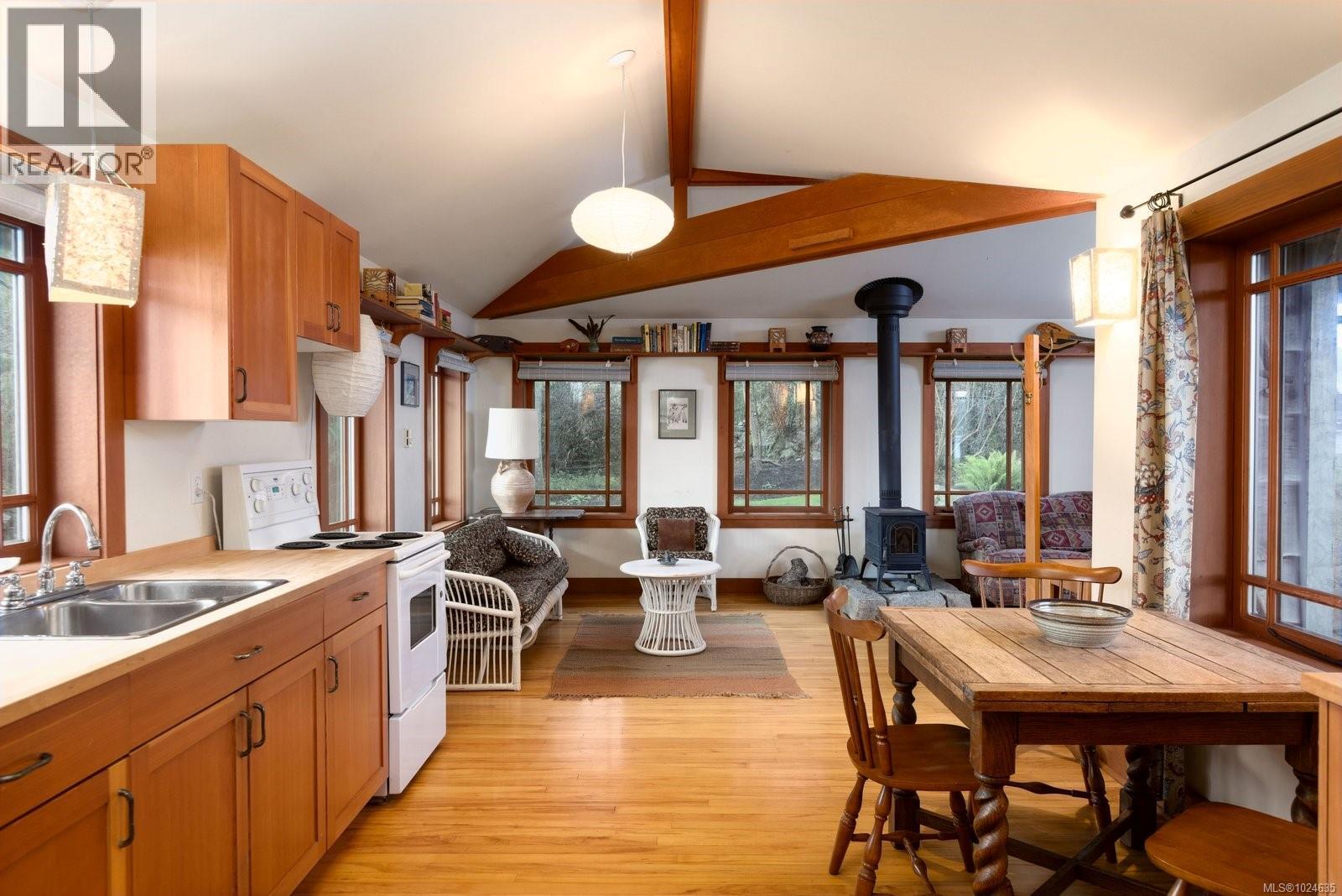 3175 Beach Dr - 64