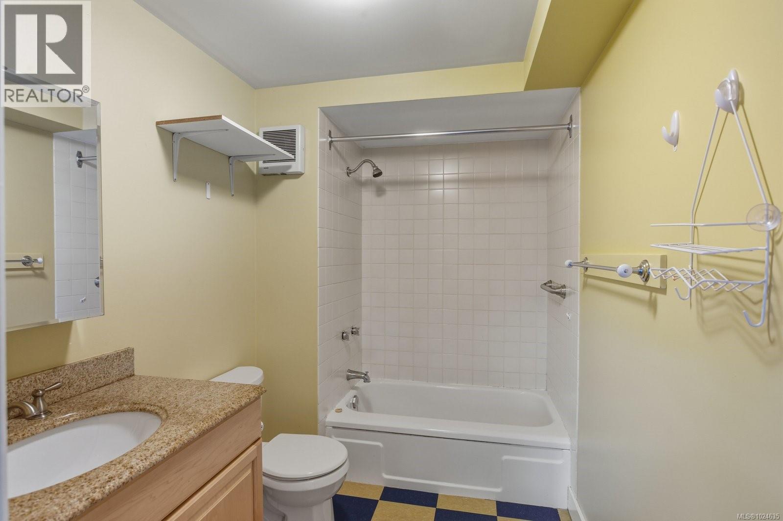 3175 Beach Dr - 76