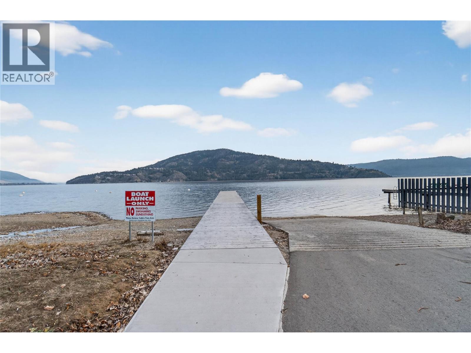  206 Falcon Avenue, Vernon