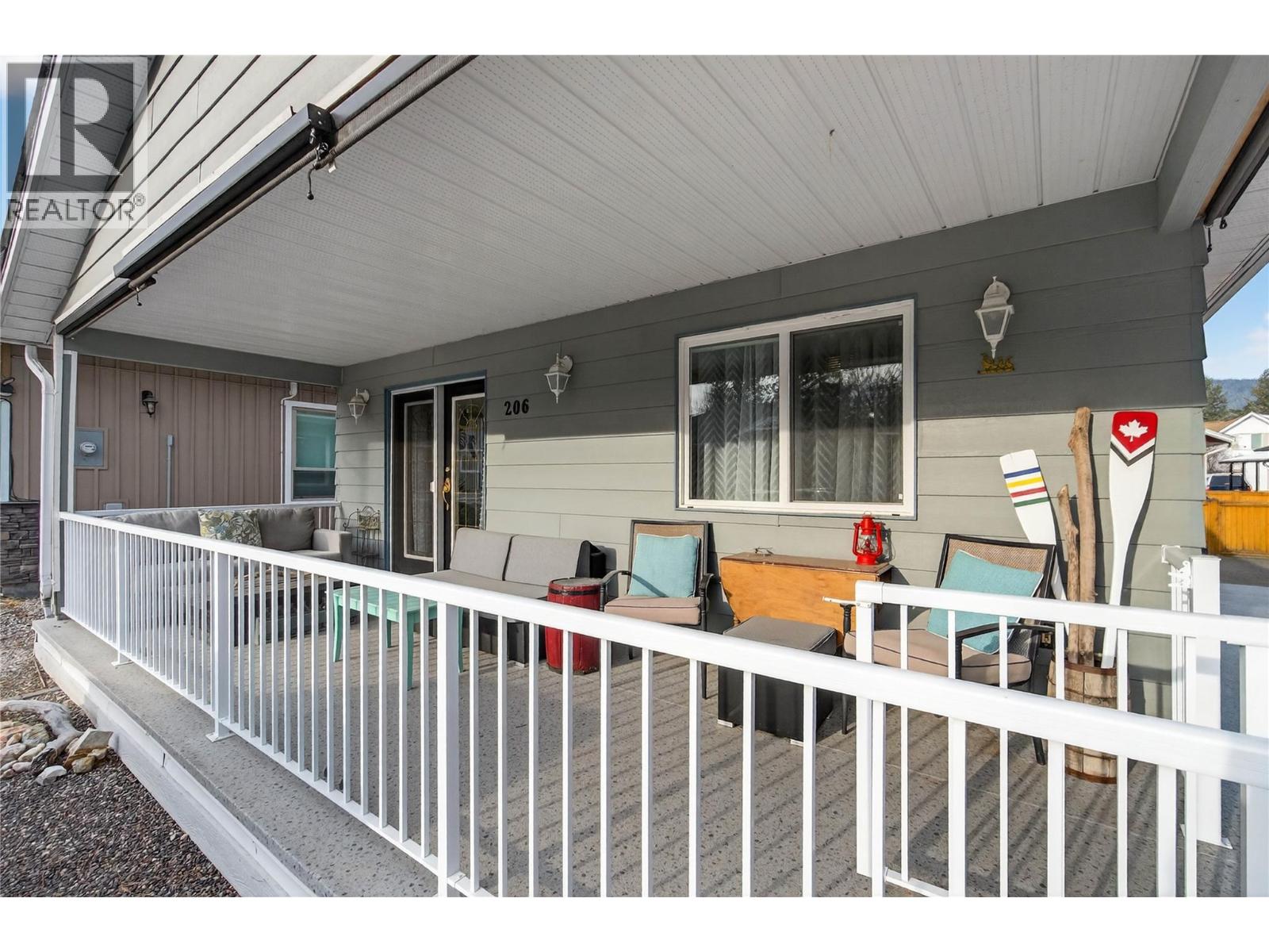206 Falcon Avenue - 34