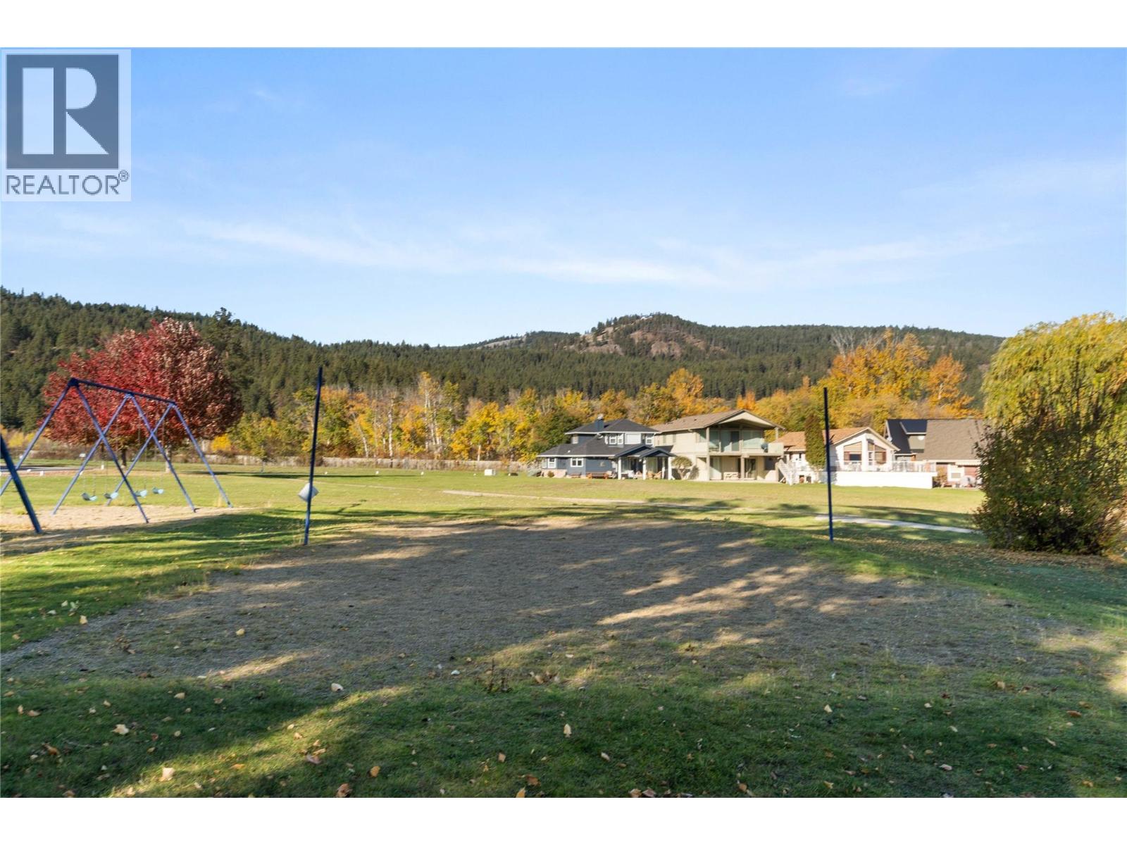 206 Falcon Avenue - 44