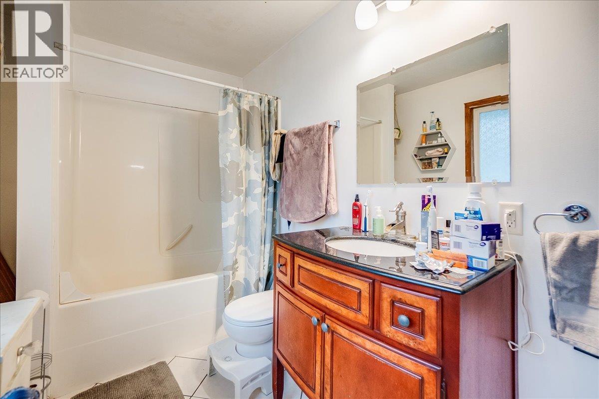 3918 PASSMORE UPPER ROAD - 63