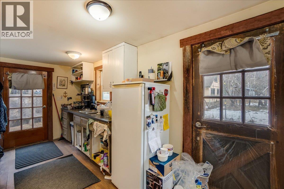 3918 PASSMORE UPPER ROAD - 77