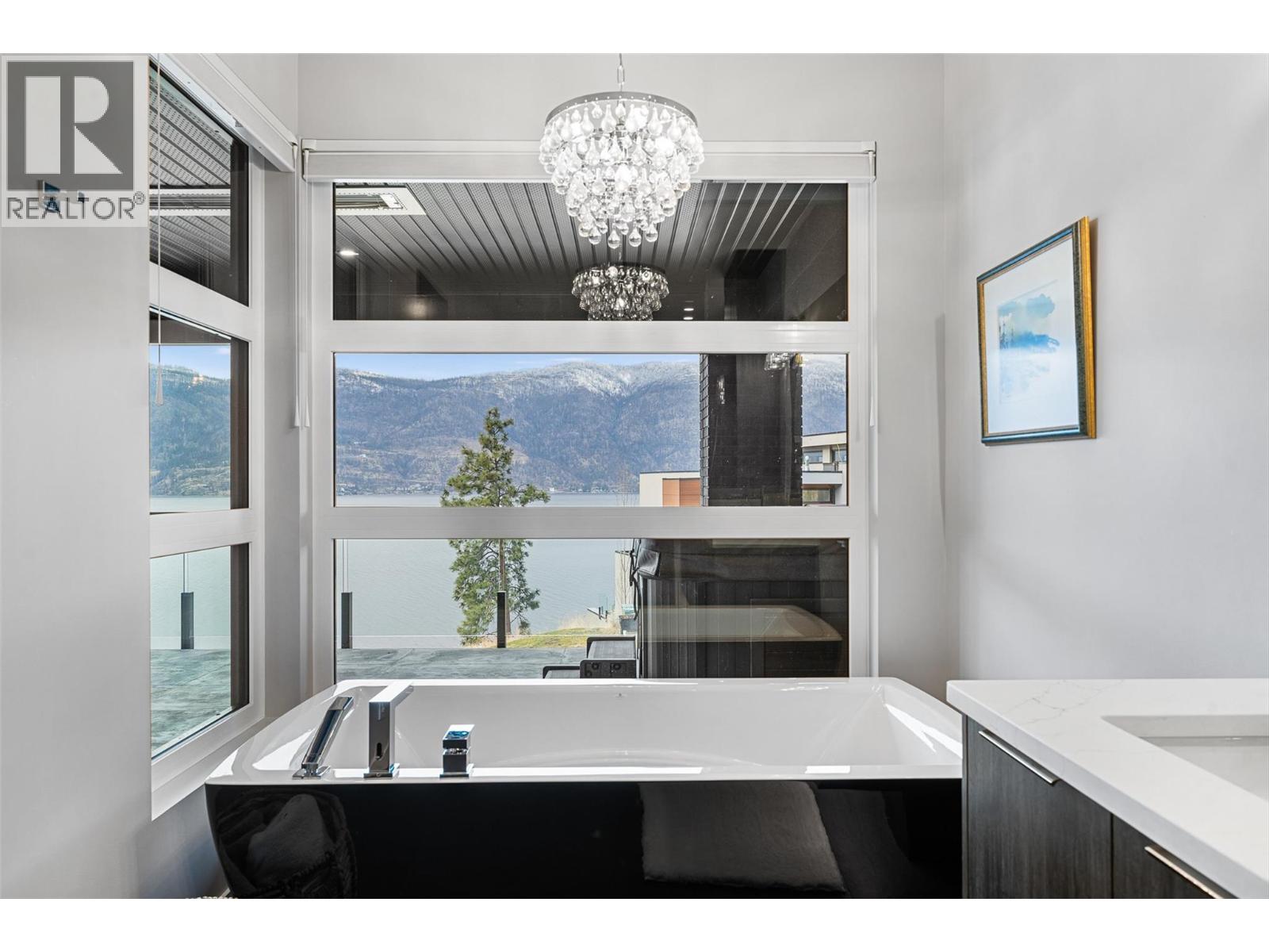  3617 Maiden Grass Court, Kelowna