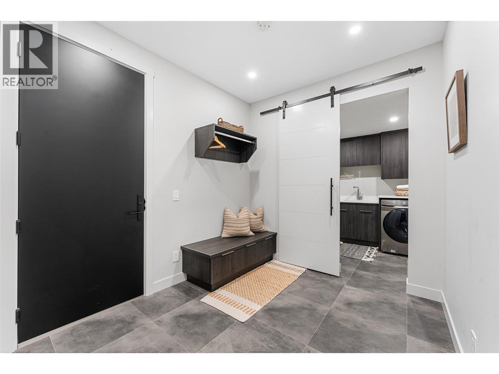  3617 Maiden Grass Court, Kelowna