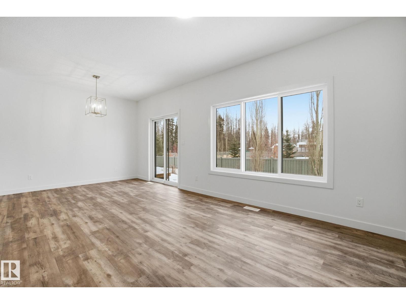 #5 5122 213A ST NW NW - 16