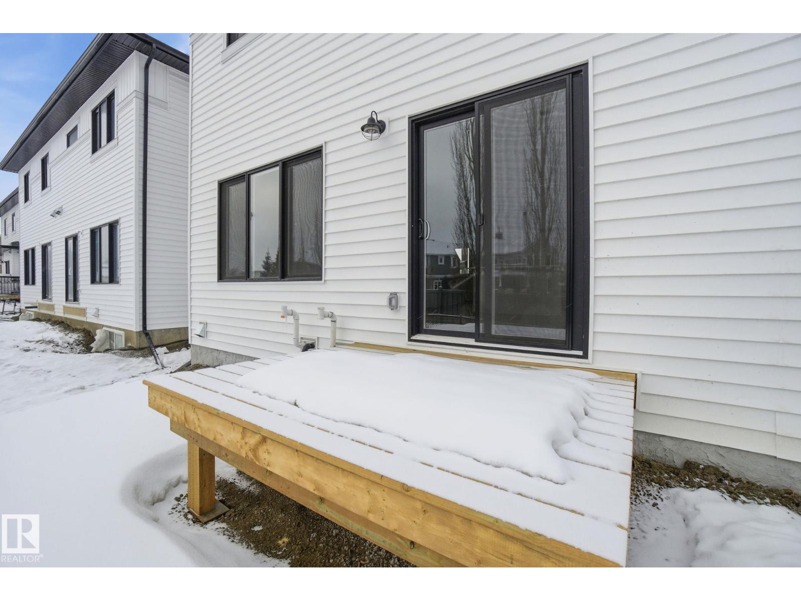 #5 5122 213A ST NW NW - 44