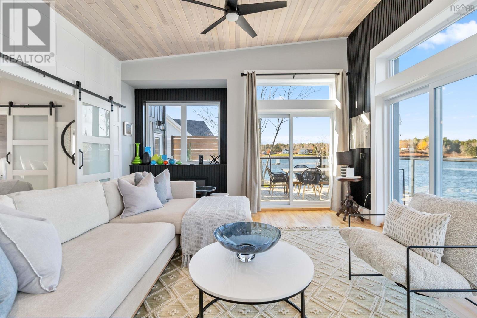 Property 21 of 46 of 2 693 Masons Beach Road