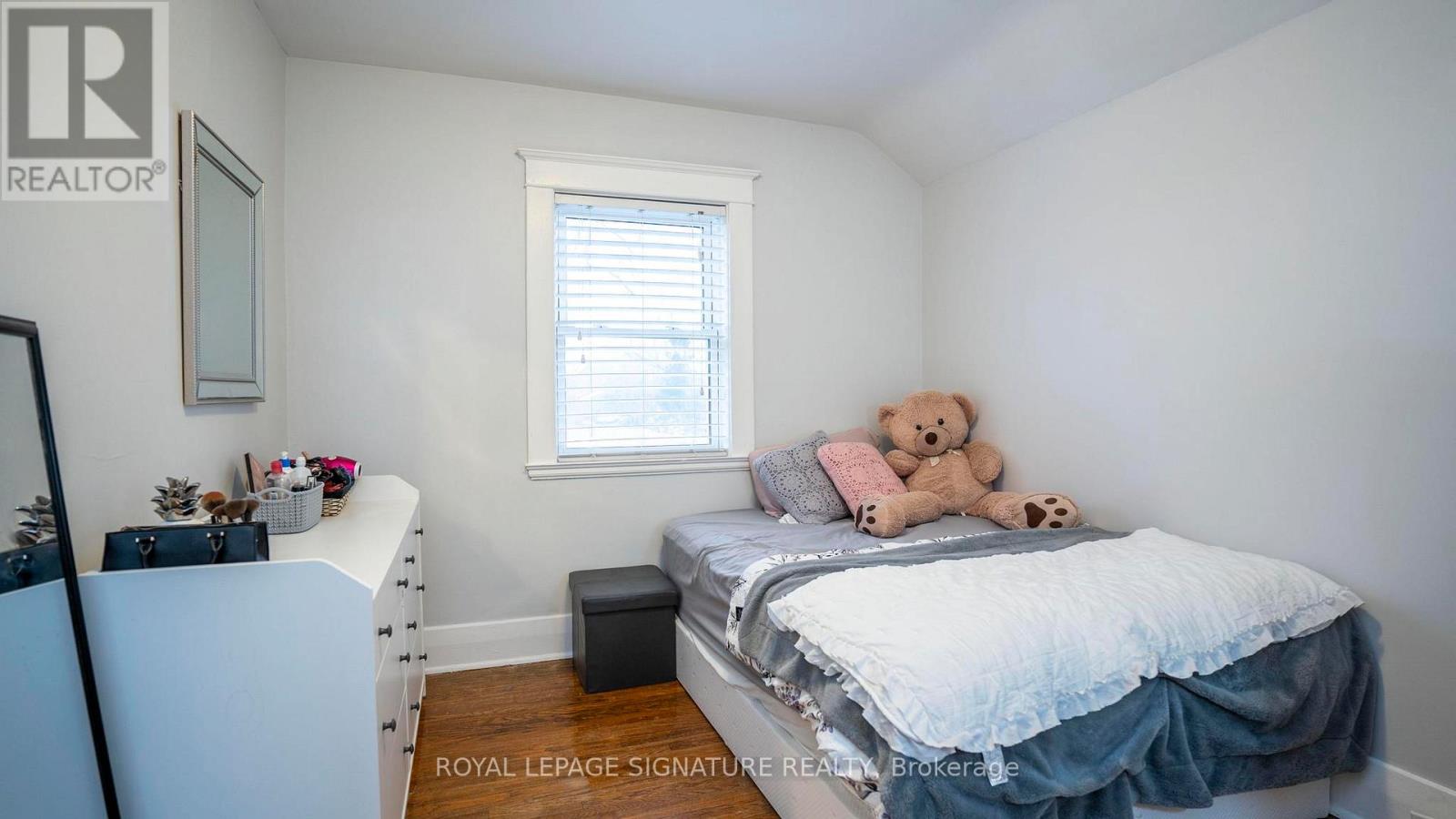 2 MCDONALD AVENUE - 22