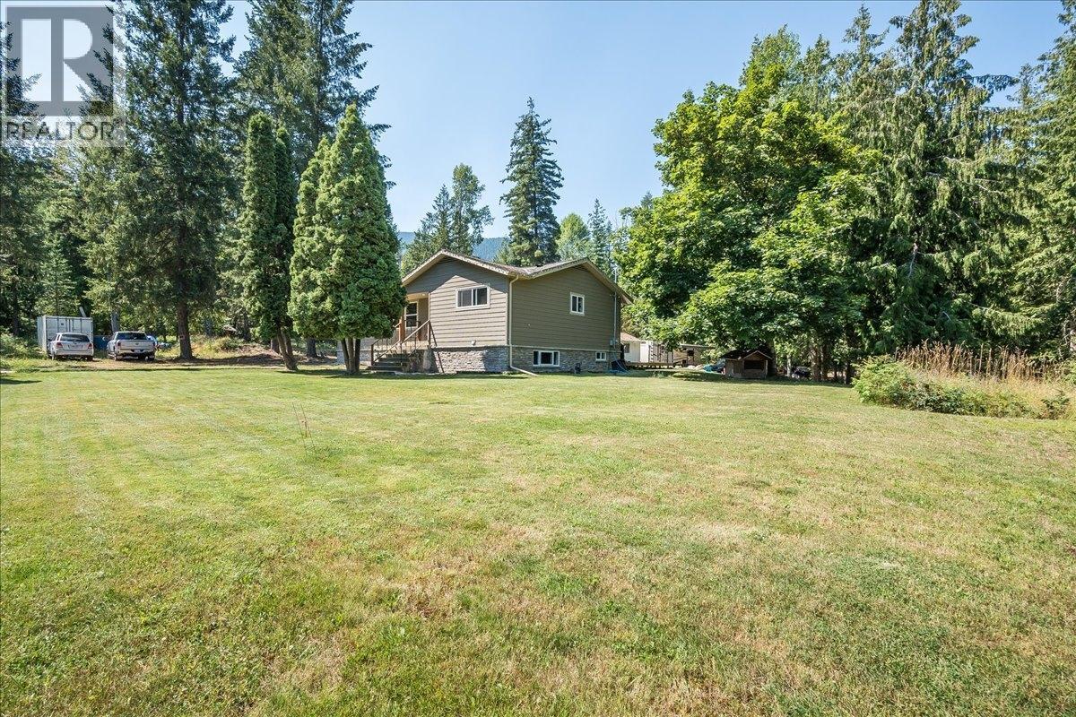 6010 Harrop-Procter Road, Nelson