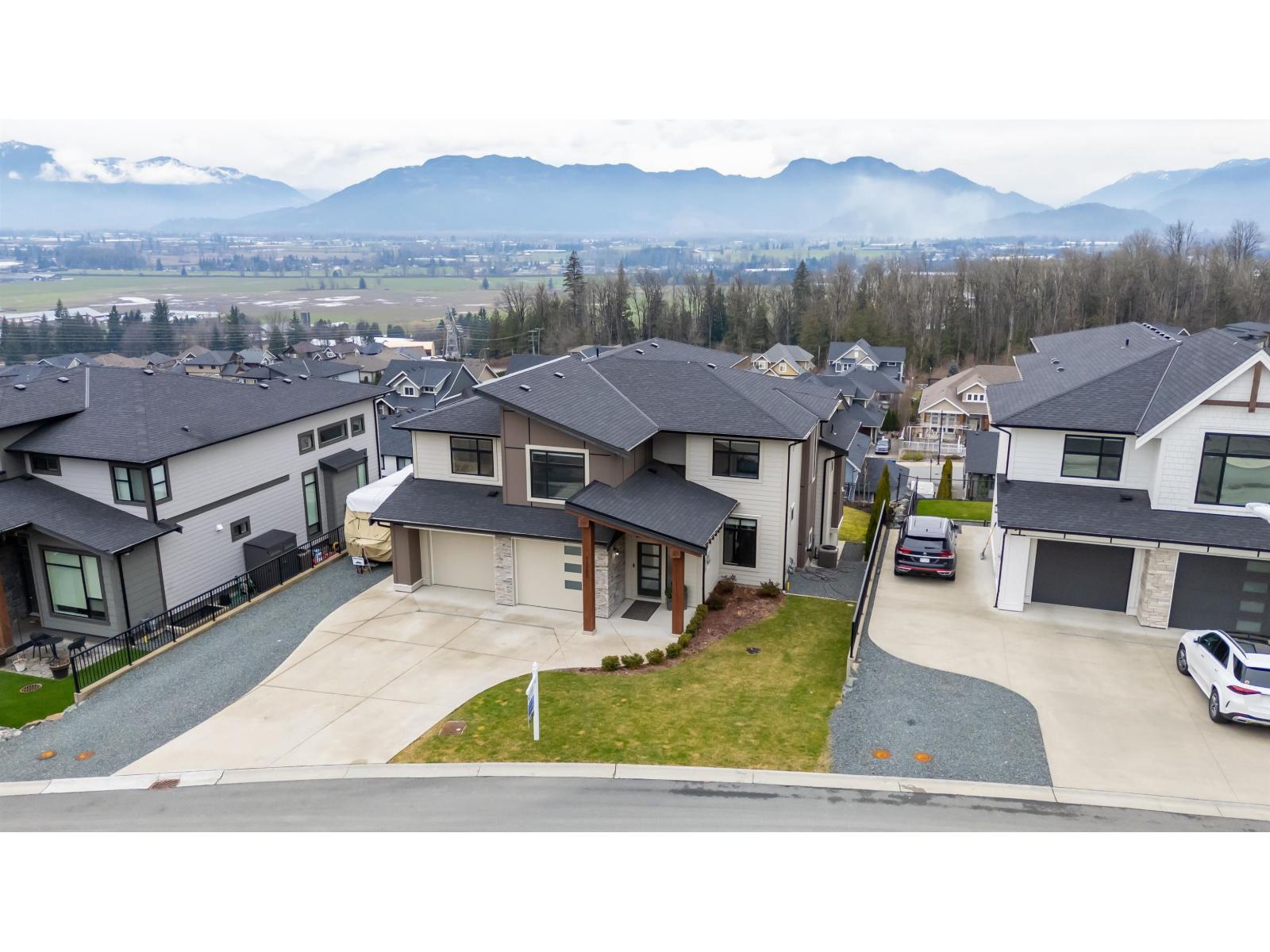 51185 CHARLOTTE PLACE, Eastern Hillsides, Chilliwack