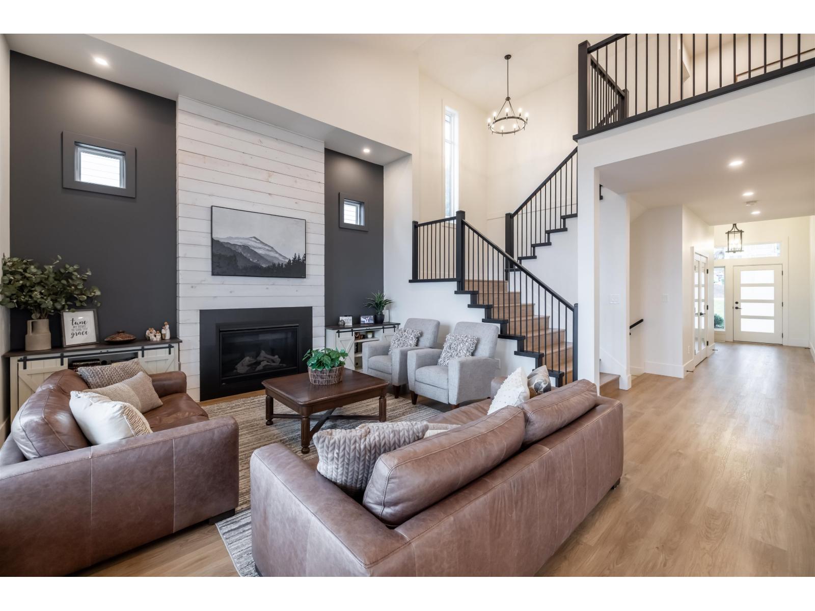 51185 CHARLOTTE PLACE, Eastern Hillsides, Chilliwack