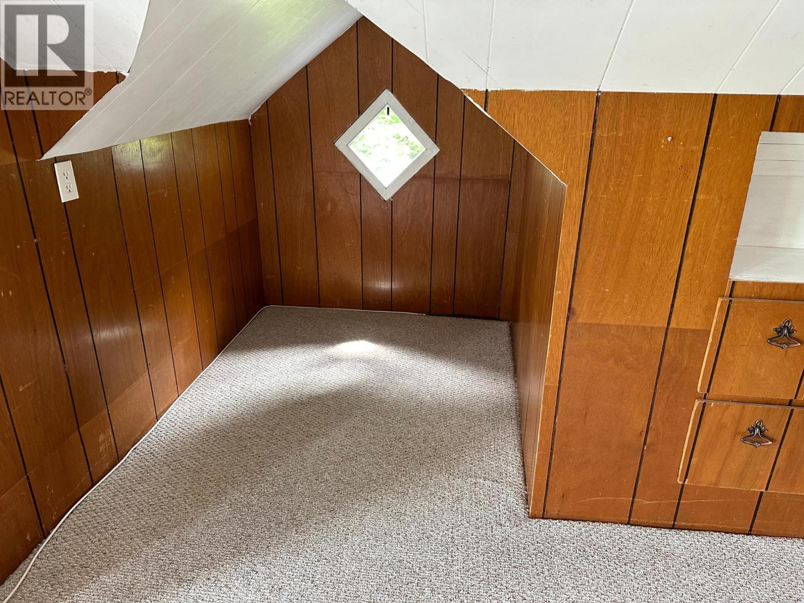  815 Baker Street, Nelson