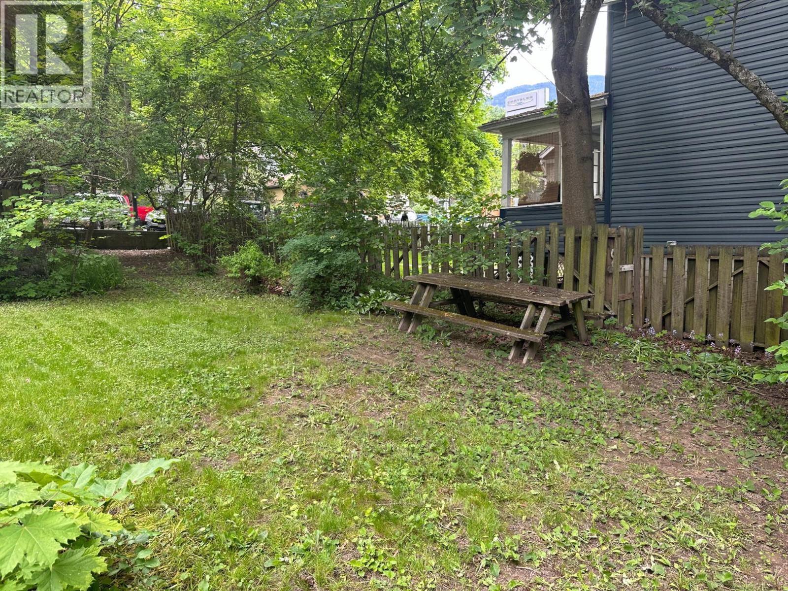  815 Baker Street, Nelson