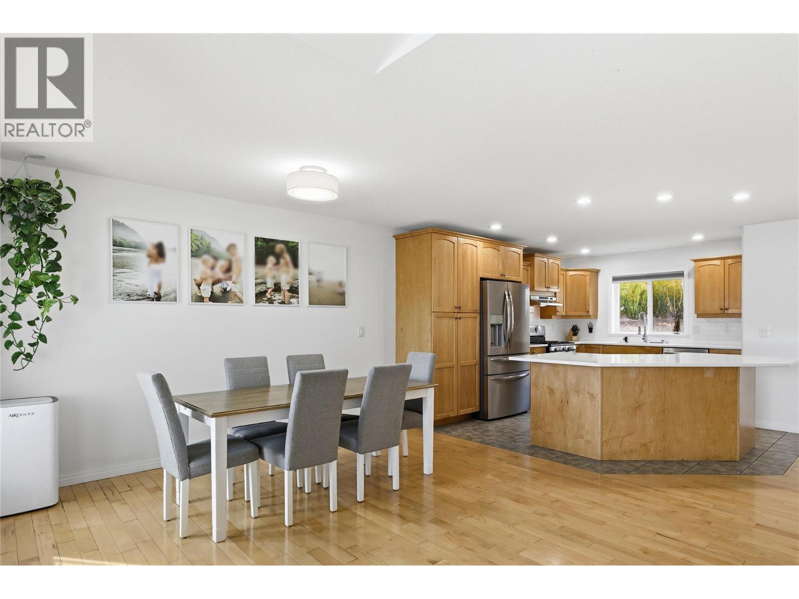  1492 Longley Crescent, Kelowna