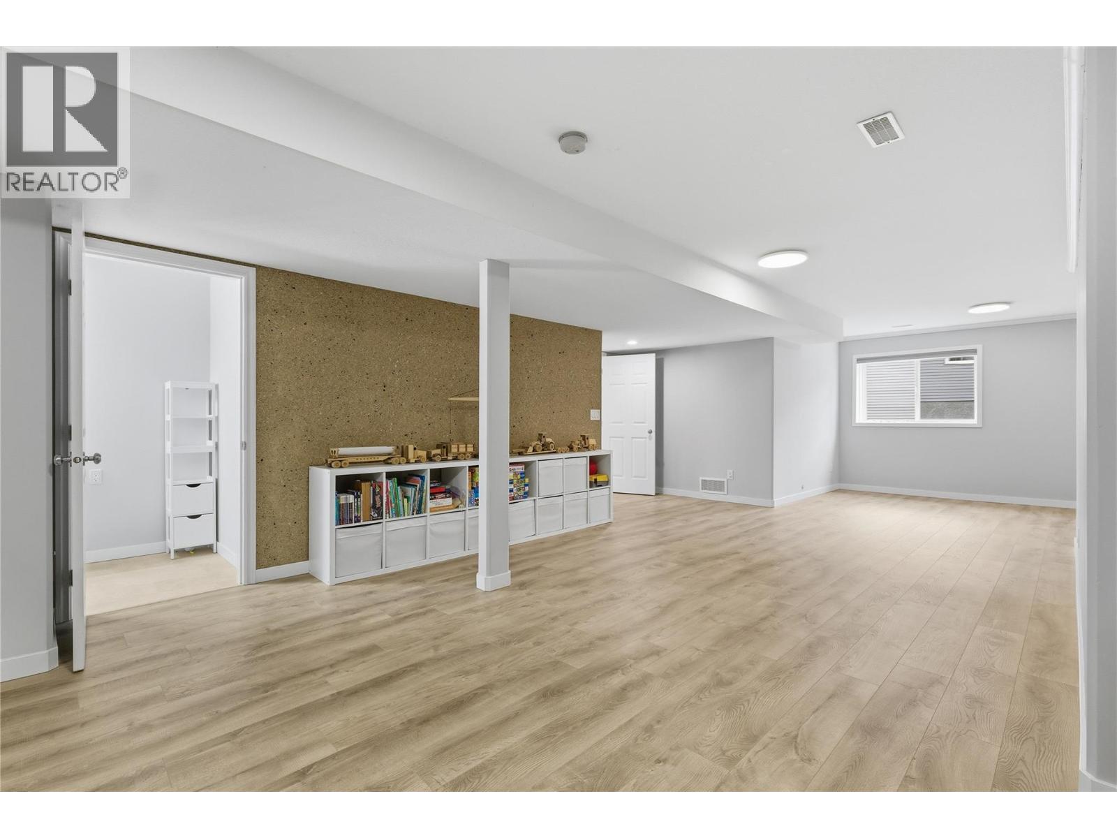  1492 Longley Crescent, Kelowna