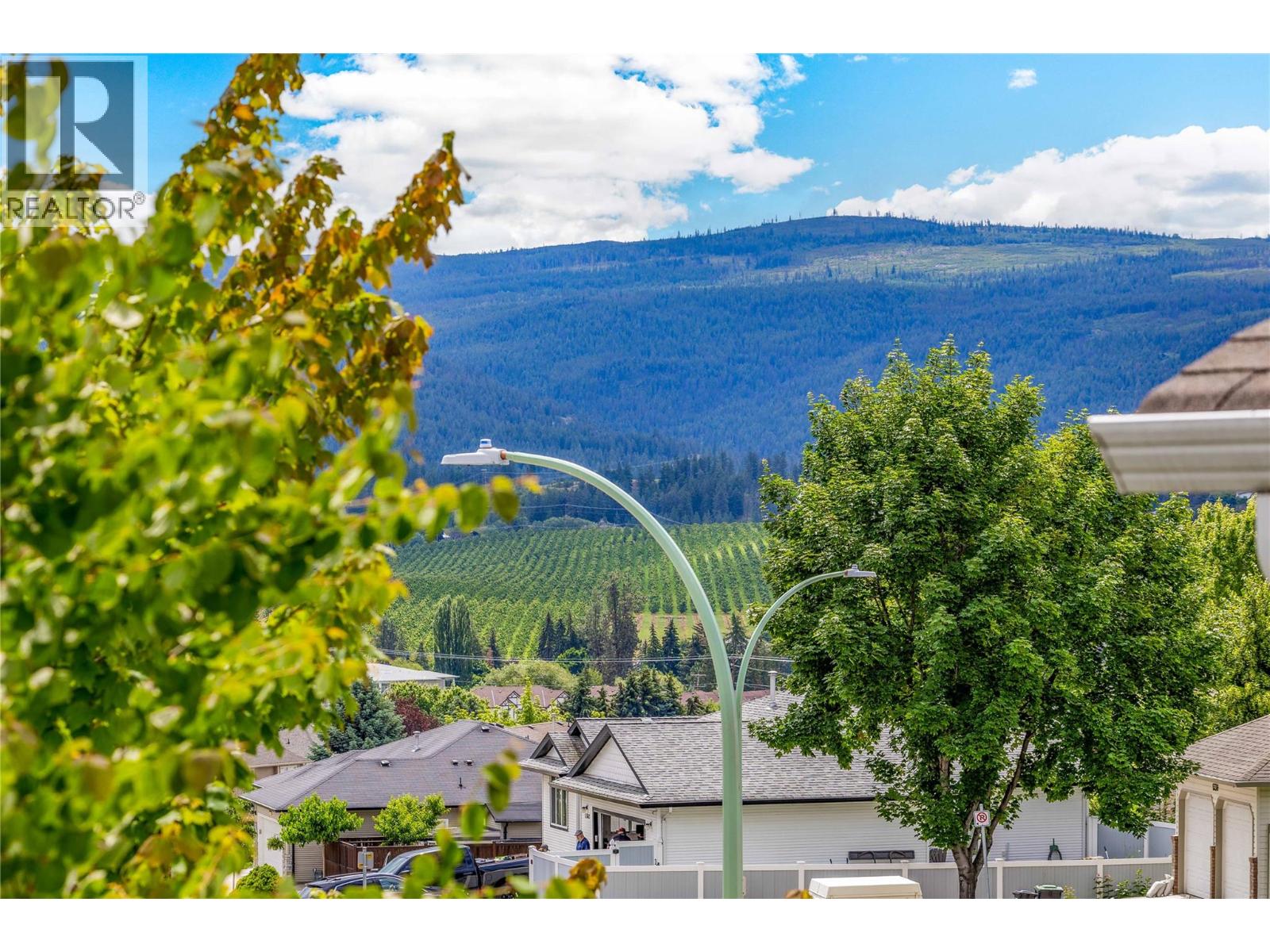  1492 Longley Crescent, Kelowna