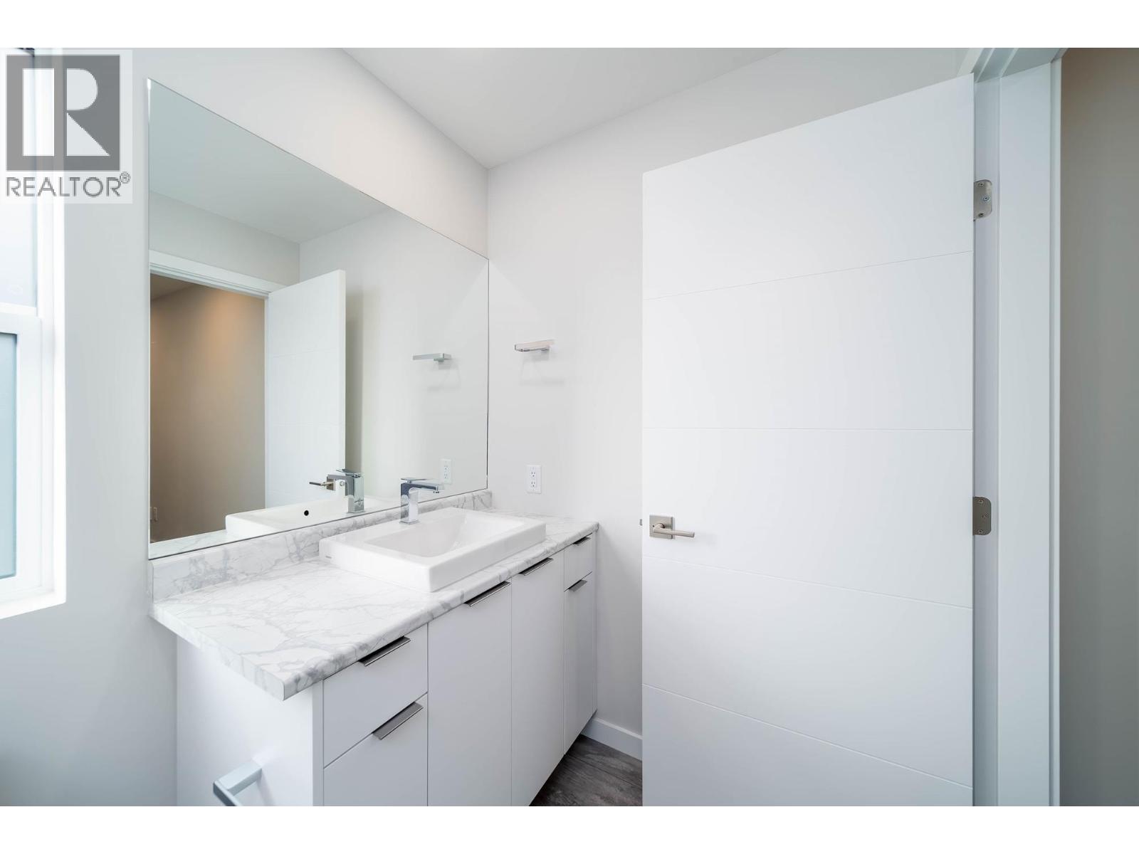  3754 Davidson Court, West Kelowna