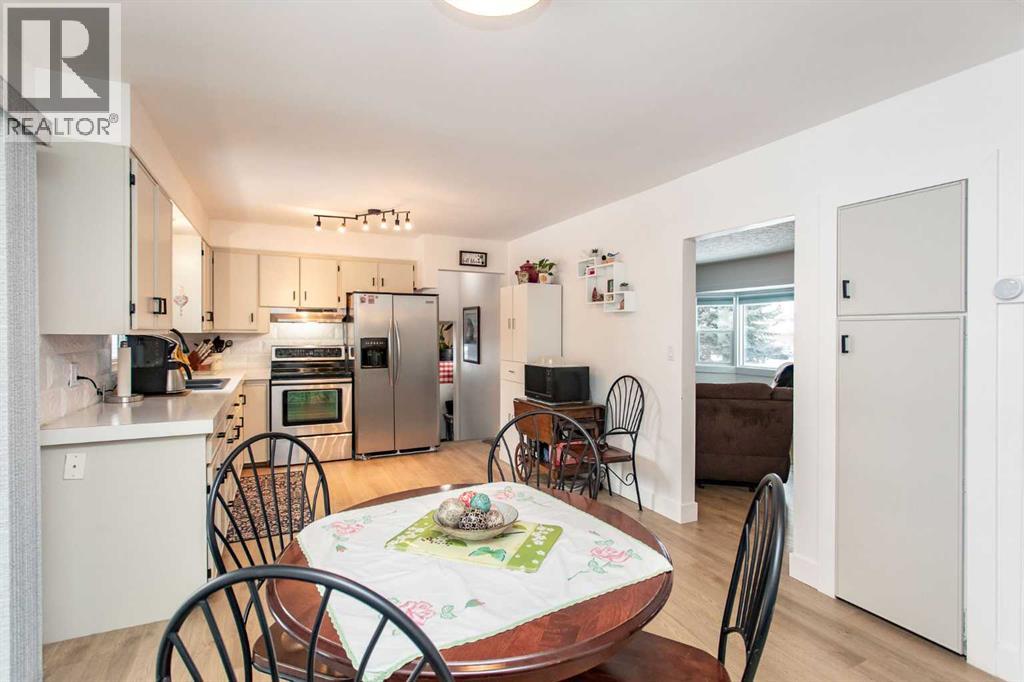 5031 57 Street, Lacombe