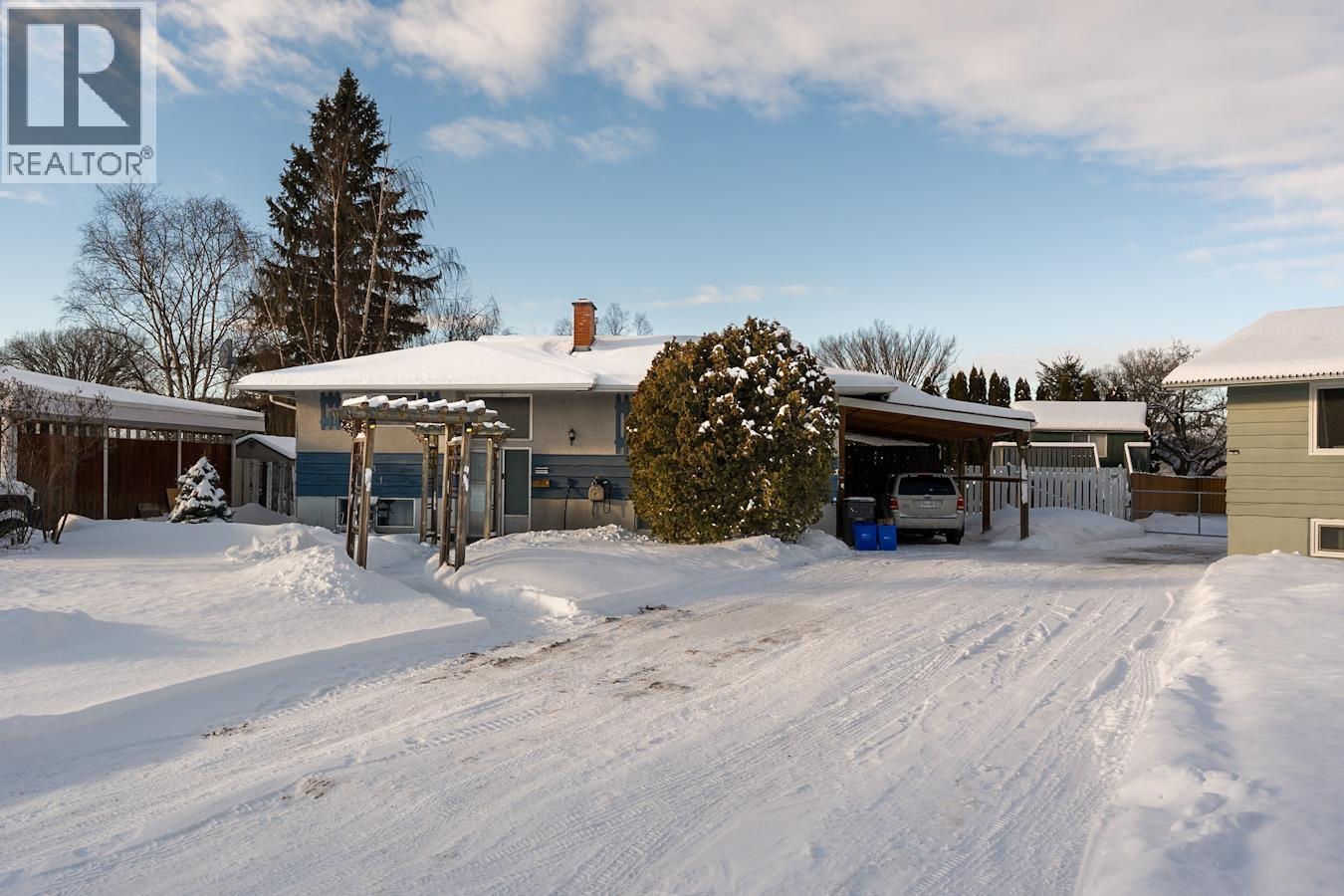 231 WATSON CRESCENT - Image 2